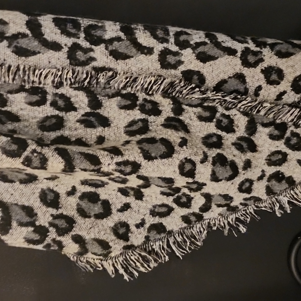 Leopard print scarf